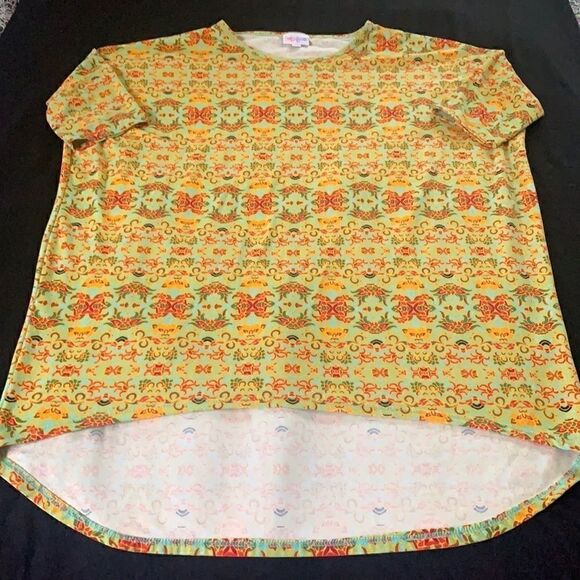 Womens Buttery soft LuLaRoe Irma tunic Size XS - Picture 4 of 6